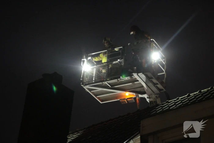 Schoorsteenbrand snel onder controle