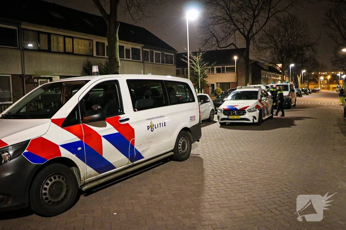 Veel politieinzet rondom woning