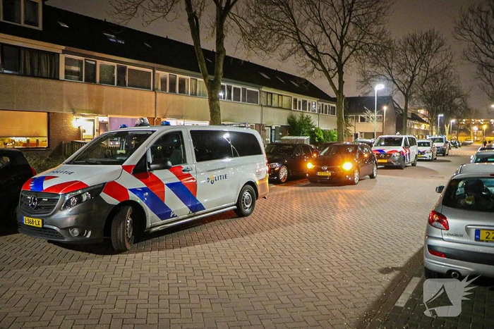 Veel politieinzet rondom woning