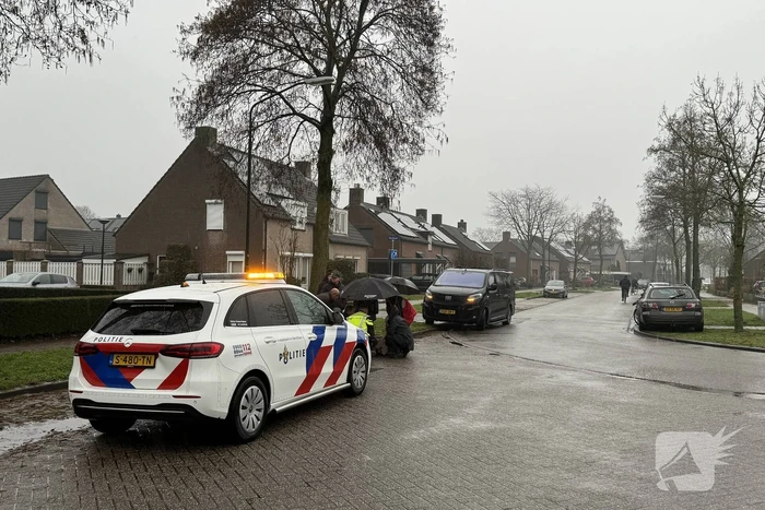 Fietsster gewond bij botsing met auto
