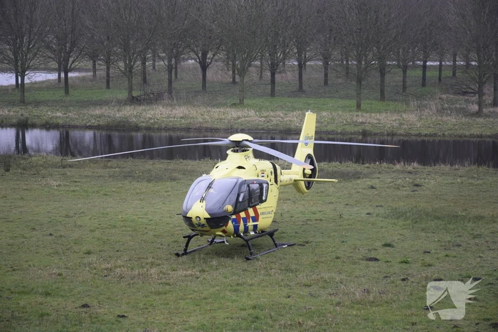 Persoon bekneld na verkeersongeval