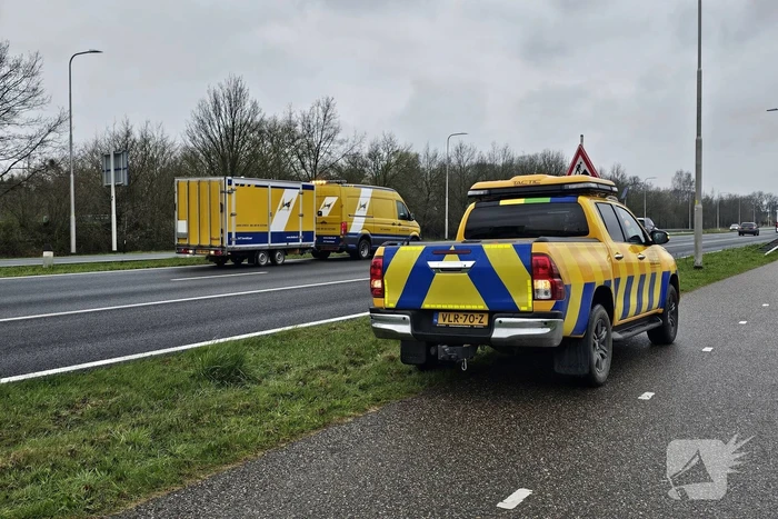 Ziekenhuisafval over de weg heen