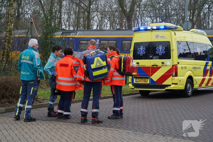 Persoon raakt gewond bij aanrijding met passagierstrein