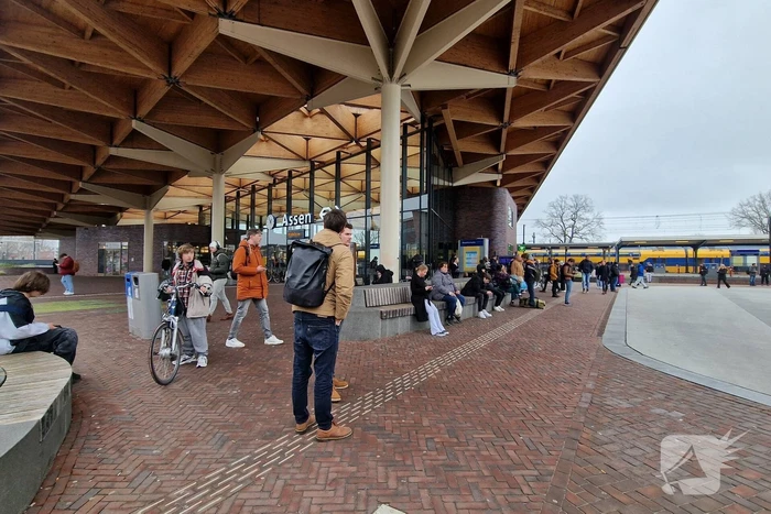 Persoon raakt gewond bij aanrijding met passagierstrein