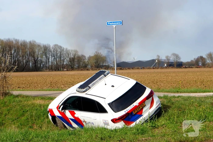 Hevige rookontwikkeling bij brand in loods