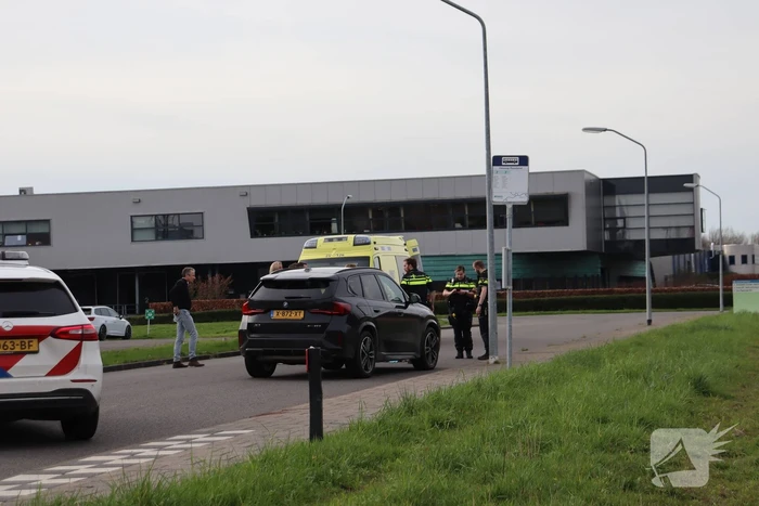 Persoon gewond bij botsing met auto