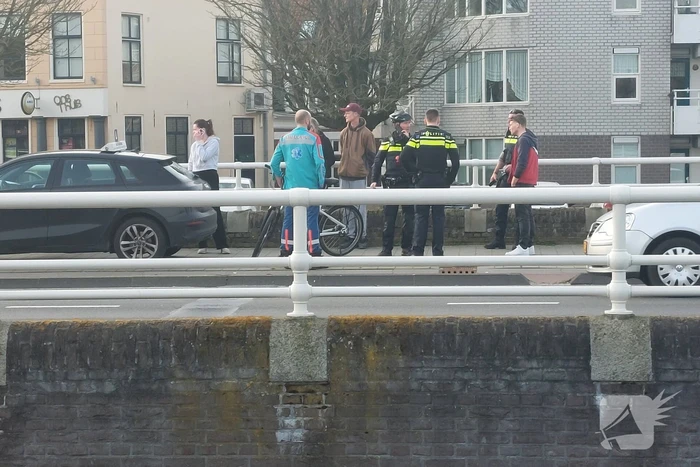 Les auto betrokken bij kop-staartbotsing