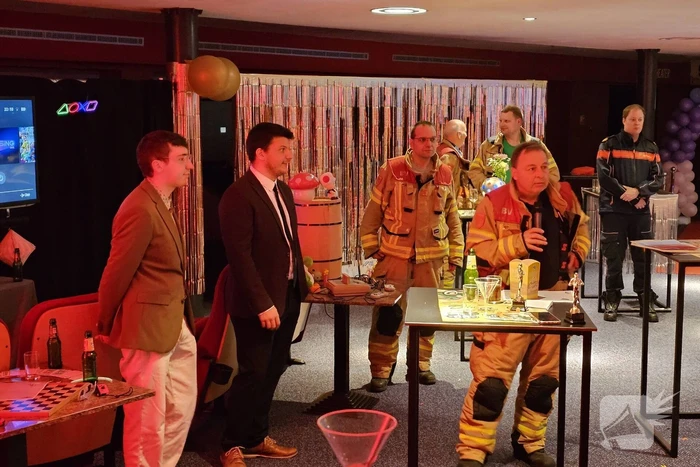 Brandweer Stadspoort zet bedrijfshulpverleners bioscoop in het zonnetje