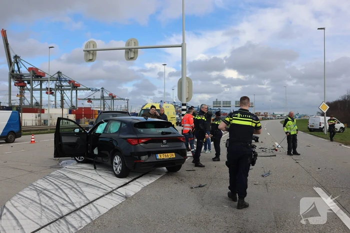 ongeval vondelingenweg - r 6,6 pernis rotterdam