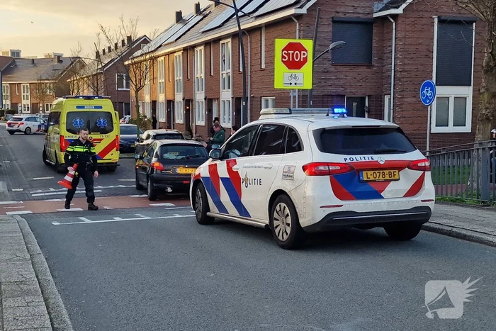 Bestuurster zonder rijbewijs rijdt fietser aan