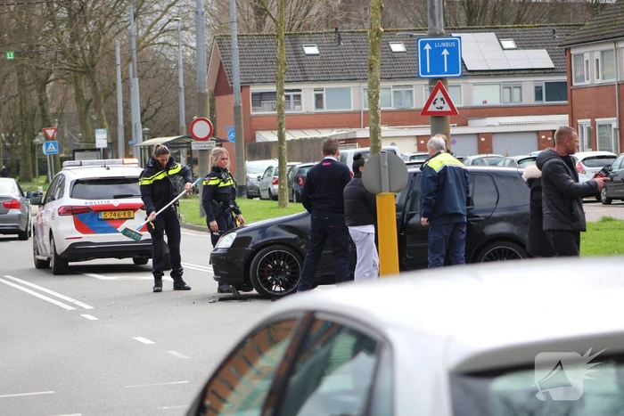Schade bij ongeval tussen twee voertuigen