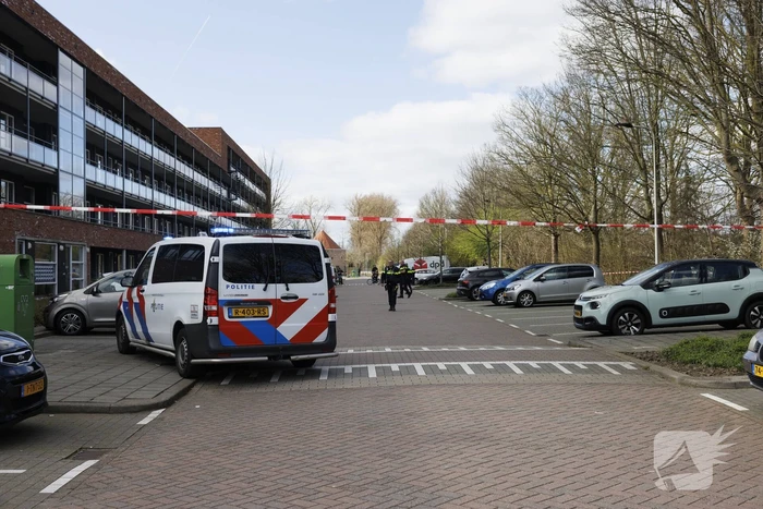 Zwaargewonde na steekpartij bij flat