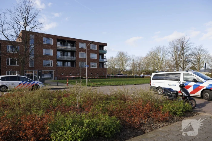 Zwaargewonde na steekpartij bij flat