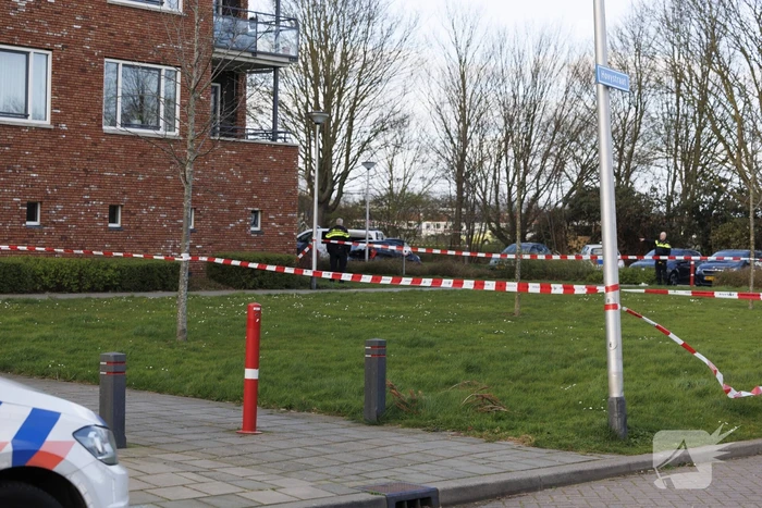 Zwaargewonde na steekpartij bij flat