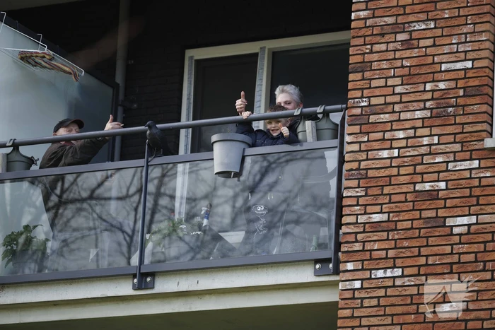 Zwaargewonde na steekpartij bij flat