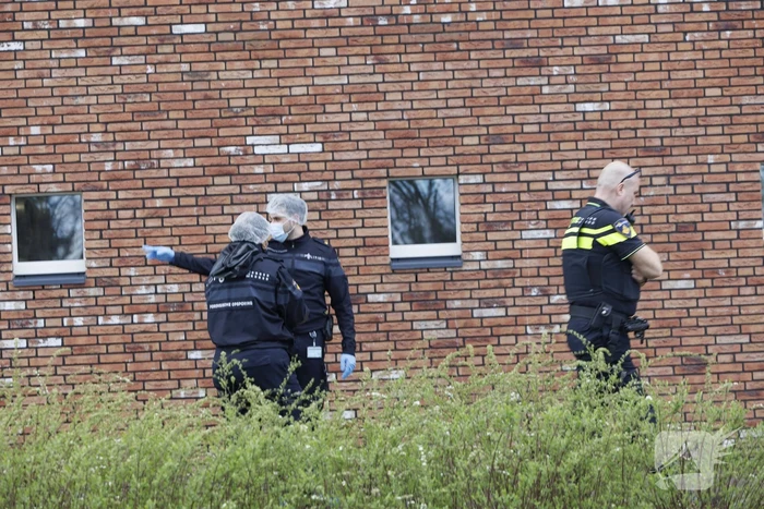 Zwaargewonde na steekpartij bij flat