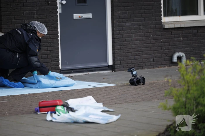 Zwaargewonde na steekpartij bij flat