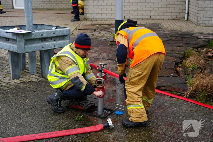 Brandweerlieden van de toekomst houden wedstrijd
