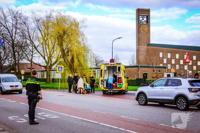 Fietser gewond bij botsing met auto