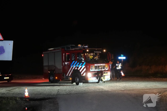 Uitslaande brand in loods, Zeelandbrug afgesloten vanwege rookontwikkeling