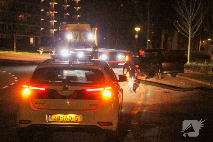 Auto zwaar beschadigd bij eenzijdig ongeval