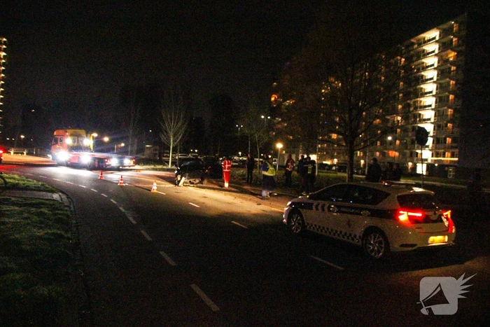 Auto zwaar beschadigd bij eenzijdig ongeval