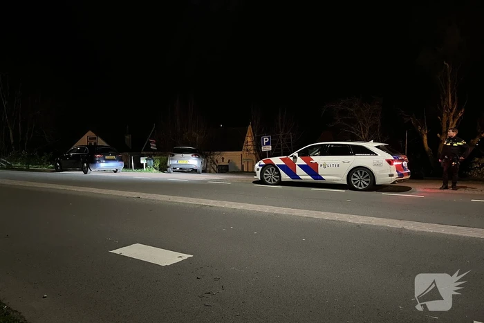 Aanhouding en ravage nadat auto crasht