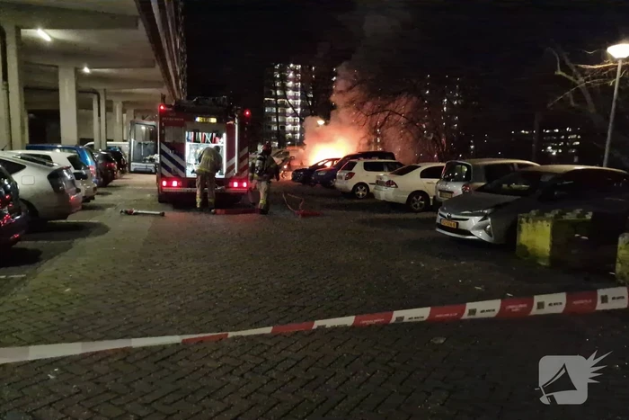 Personenauto verwoest door brand
