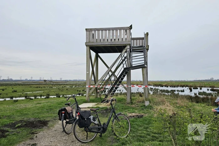 Uitkijktoren binnenveldse hooilanden vernield