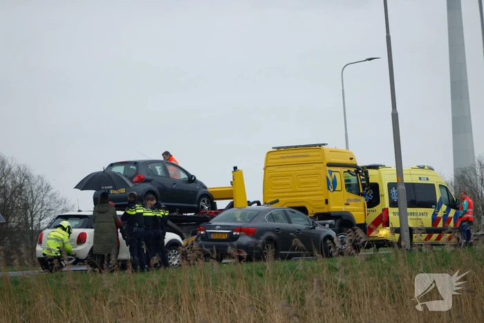 Vier voertuigen betrokken bij kettingbotsing