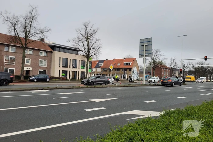 Automobilist ramt verkeerslicht