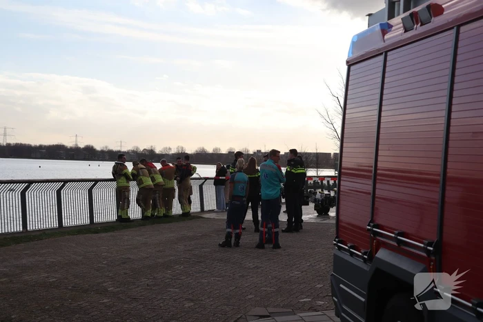 Grote zoektocht na aantreffen boot