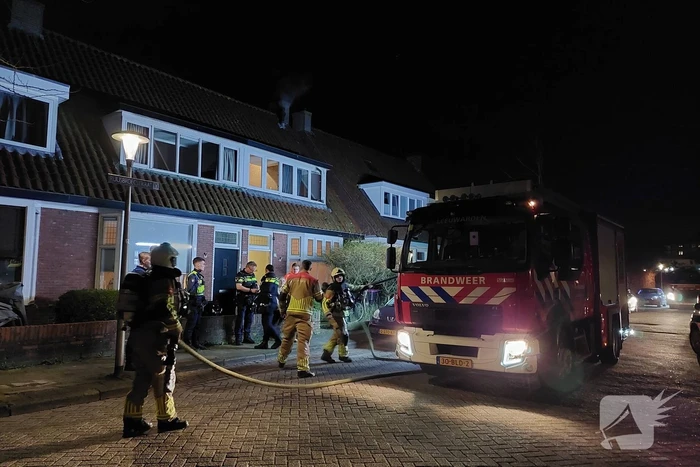 Brand in schoorsteen van woning