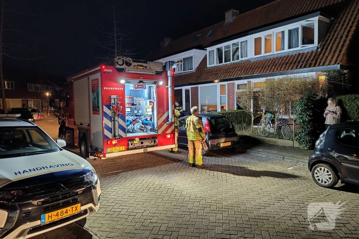 Brand in schoorsteen van woning