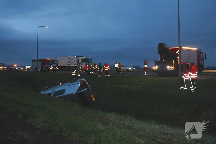 Bestuurder spoorloos na ongeval