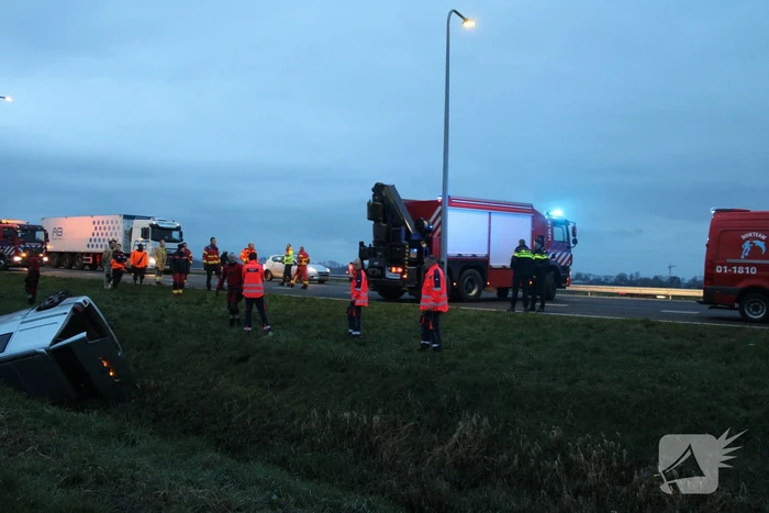 Bestuurder spoorloos na ongeval