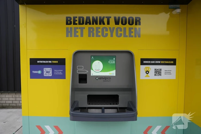 Eerste openbare statiegeldmachine van Nederland geplaatst