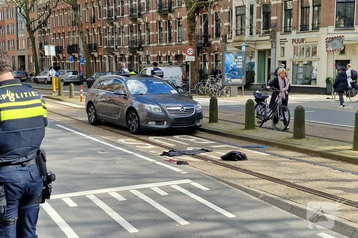 Traumateam ingezet voor ernstig ongeval tussen fietser en taxi