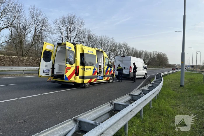 Motorrijder gewond na ongeval met bestelbus