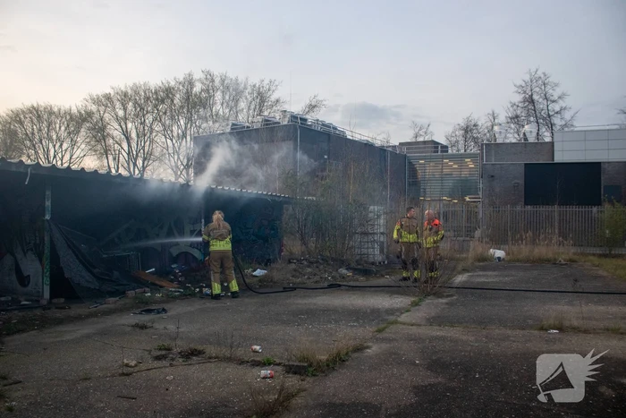Brand op afgelegen terrein