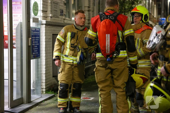 Kaars veroorzaakt brand in badkamer