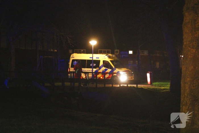 Zoektocht naar mogelijk persoon in water