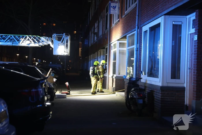 Brand in portiekwoning snel geblust