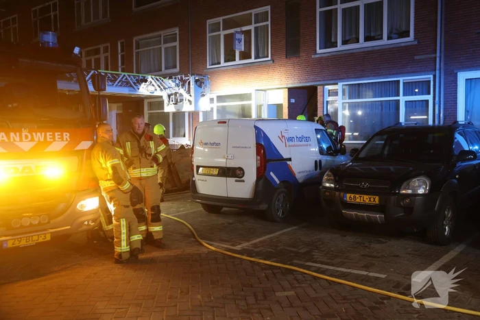 Brand in portiekwoning snel geblust