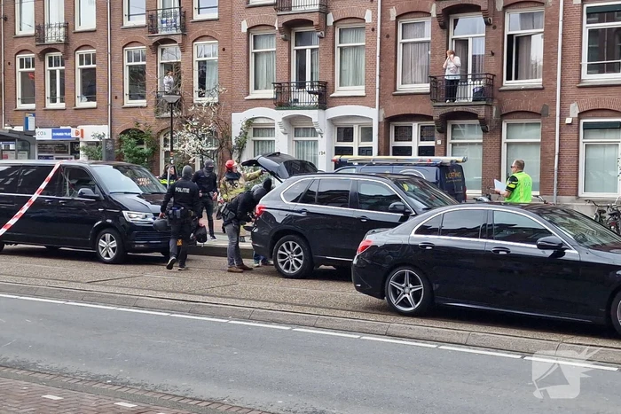 Een vrouw met verward gedrag uit woning gehaald