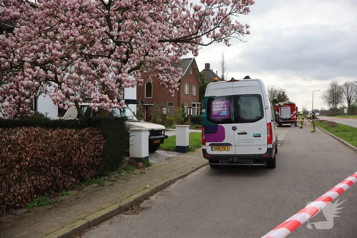 Brandweer ingezet voor gaslucht in woning