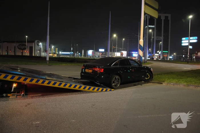 Bestuurder slaat op de vlucht na crash