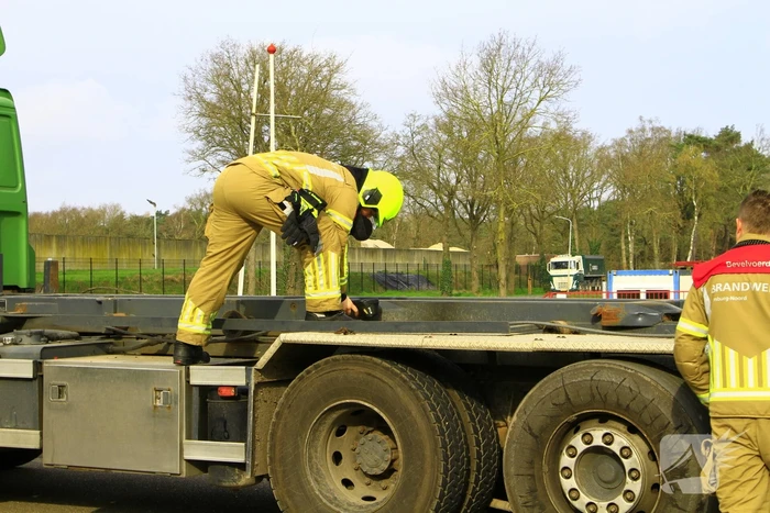 Rookontwikkeling bij chassis van vrachtwagen