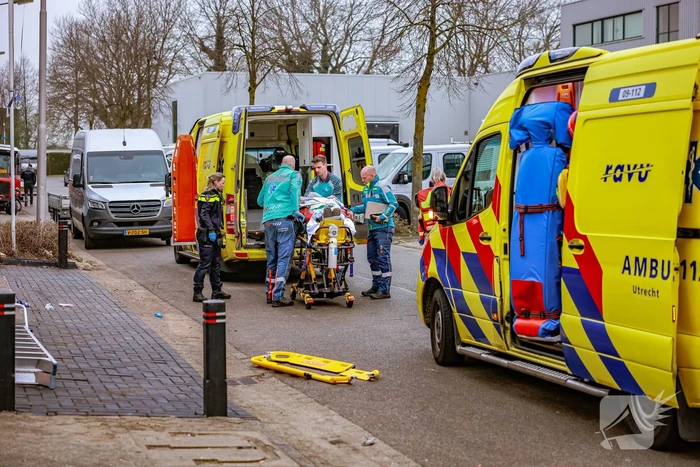 Traumahelikopter ingezet voor bedrijfsongeval