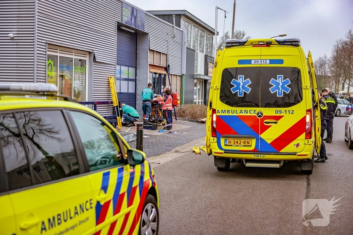 Traumahelikopter ingezet voor bedrijfsongeval